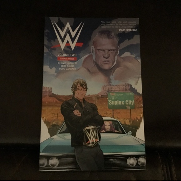 WWE set of 3 graphic novels THE SHIELD. Like new - Picture 6 of 8